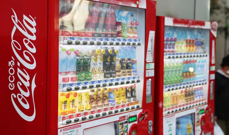 Coca-Cola Japan упрощает использование торговых автоматов колясочниками 